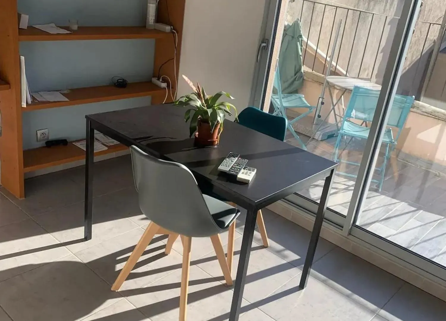 Studio Charmant Avec Terrasse A Aix En Provence 20 M² Vue Ville Aix-en-Provence Apartment