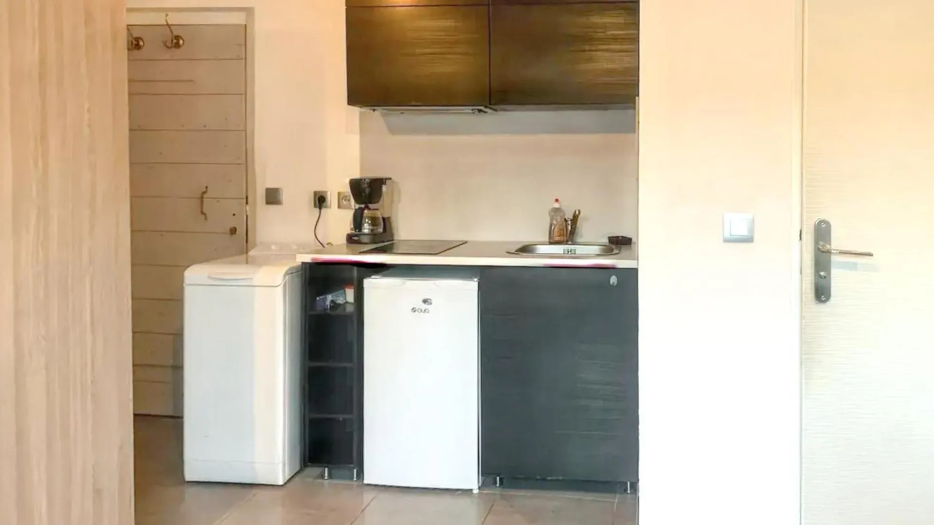 Apartment Studio Charmant Avec Terrasse A Aix En Provence 20 M² Vue Ville Aix-en-Provence France